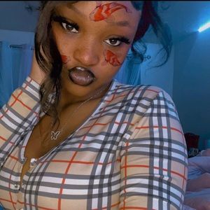 Meet your Posher, Malaya